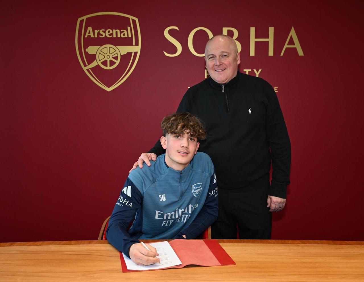 16岁的阿森纳新星马克斯·道曼的父亲和哥哥已正式获得国际足联经纪人执照，将帮助管