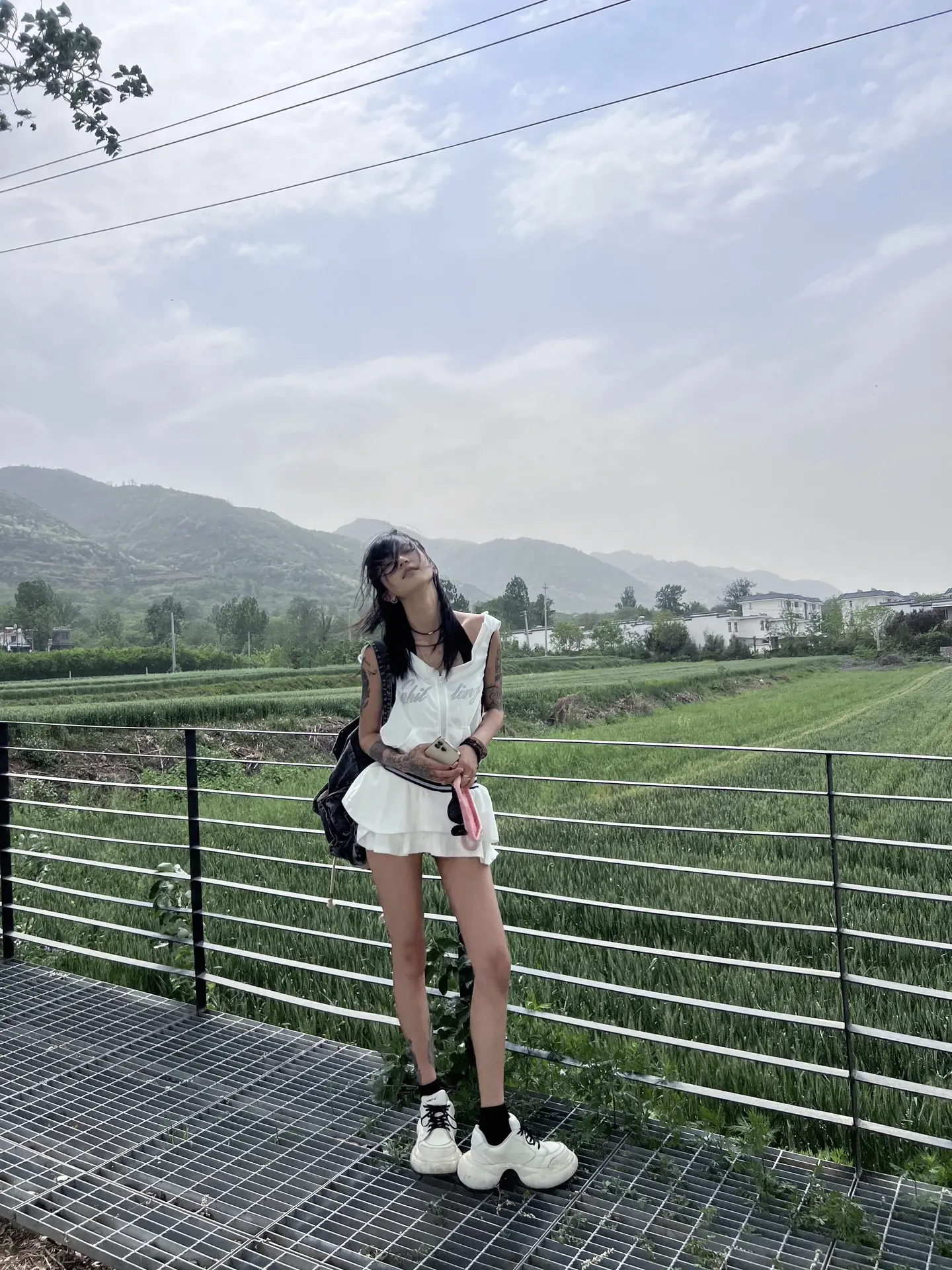 你热爱自由 会不会有一天能找到落脚的地方