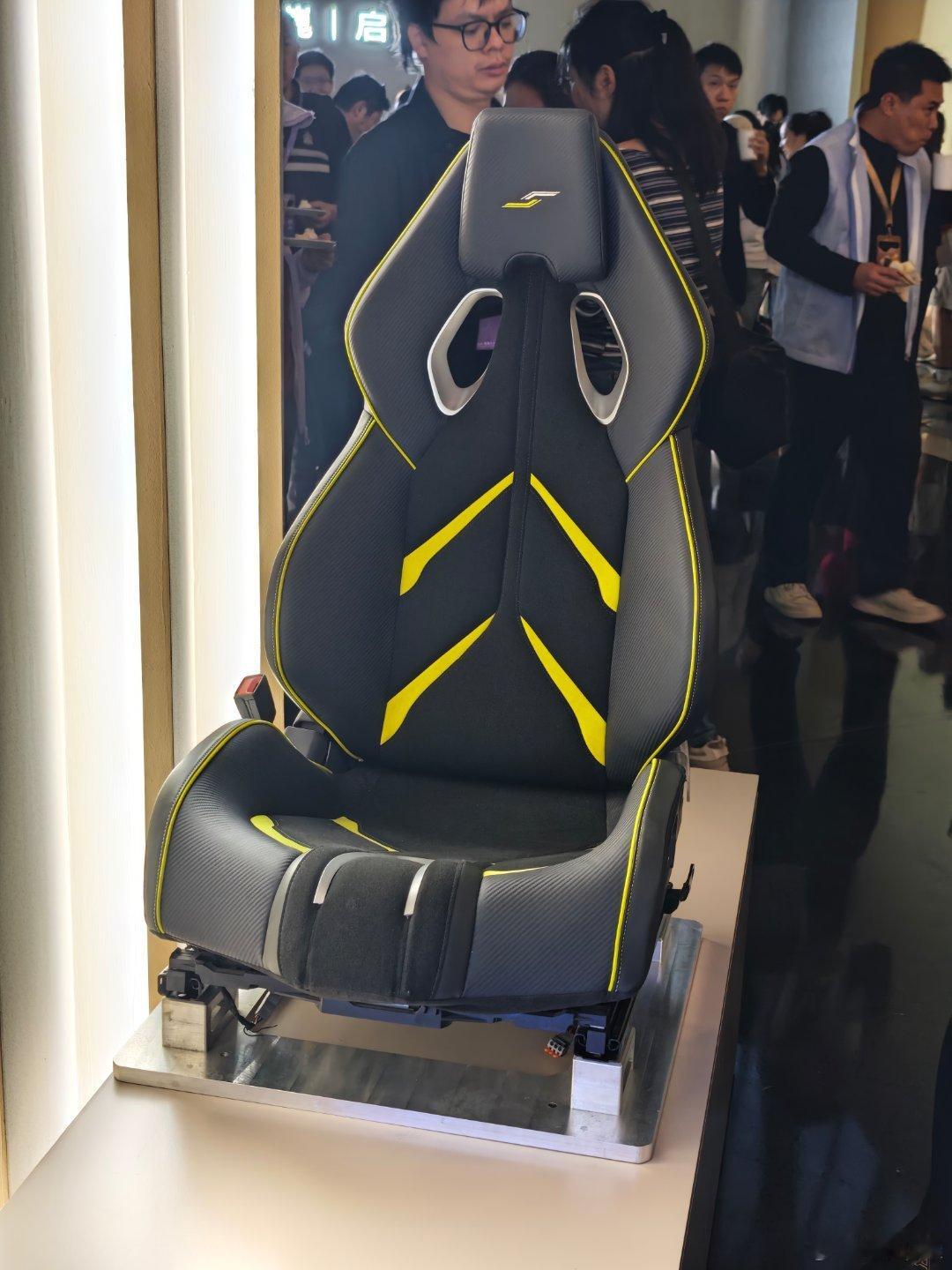 启境汽车品牌发布会暨GT7首秀 已经到启境的现场啦！先带大家看看华为乾崑的896