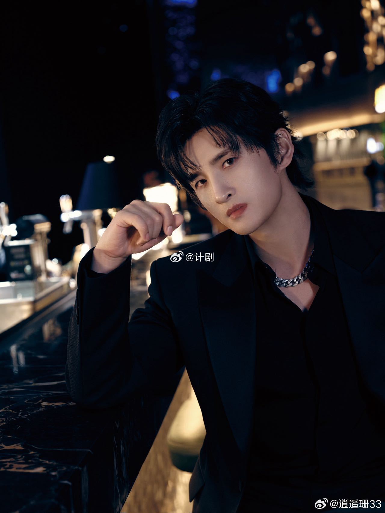 张远内娱唱跳最严厉的父亲 看到张远顶着严寒拍mv的画面直接被戳中，和伴舞一遍遍调