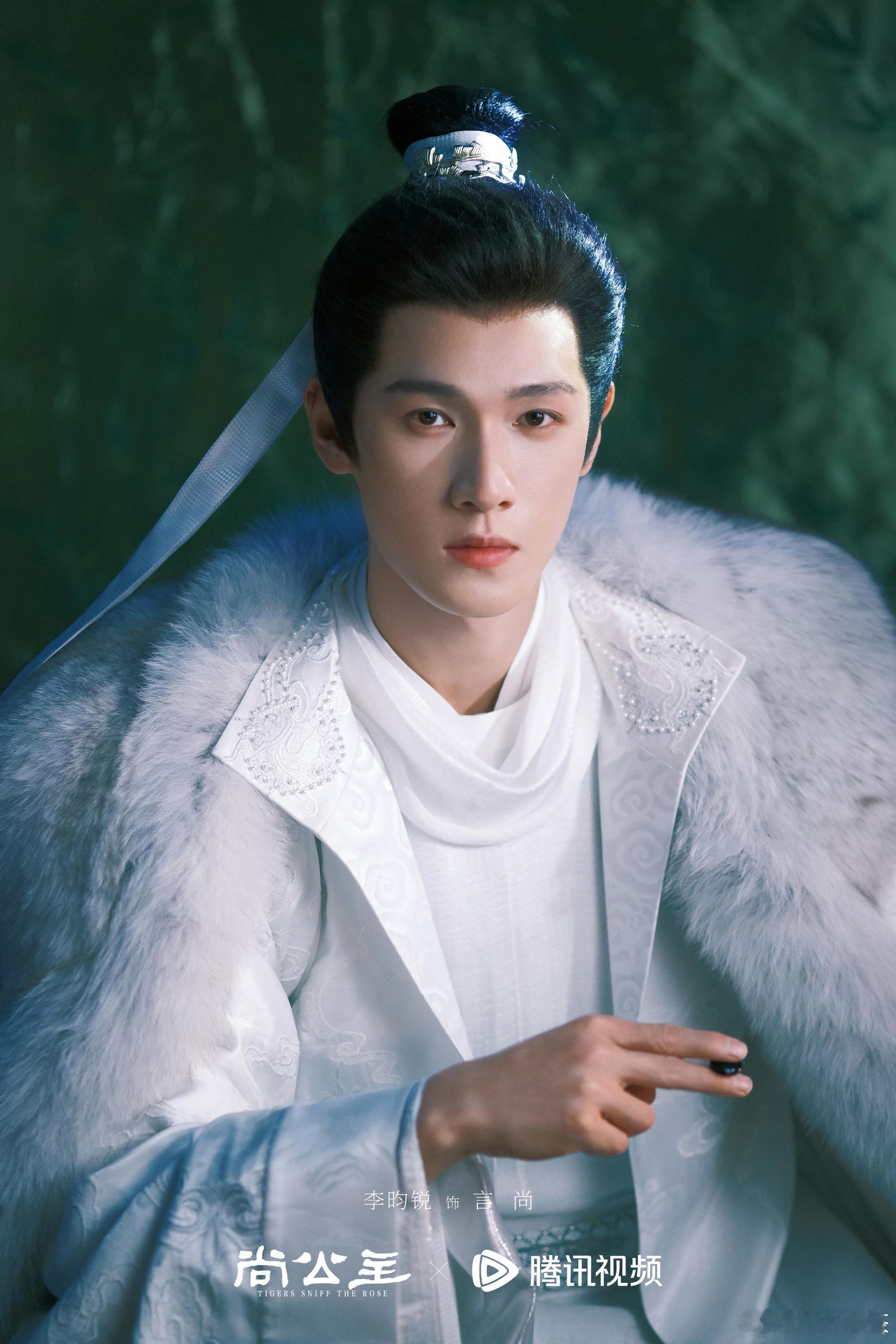 男主到位[举手]男二到位[举手]男三到位[举手]男四到位[举手]他们都喜欢女主吗