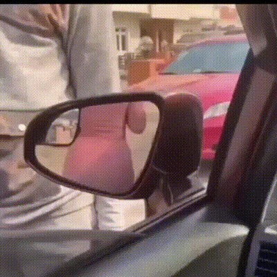 一个人只有变得主动起来，才有机会体验到生而为人的主体性、力量感和自由度。主动结交