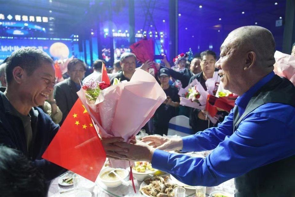 【崔培军称不关心员工谈不上企业管理】河南一企业推行20余年不打卡不考勤模式7月2