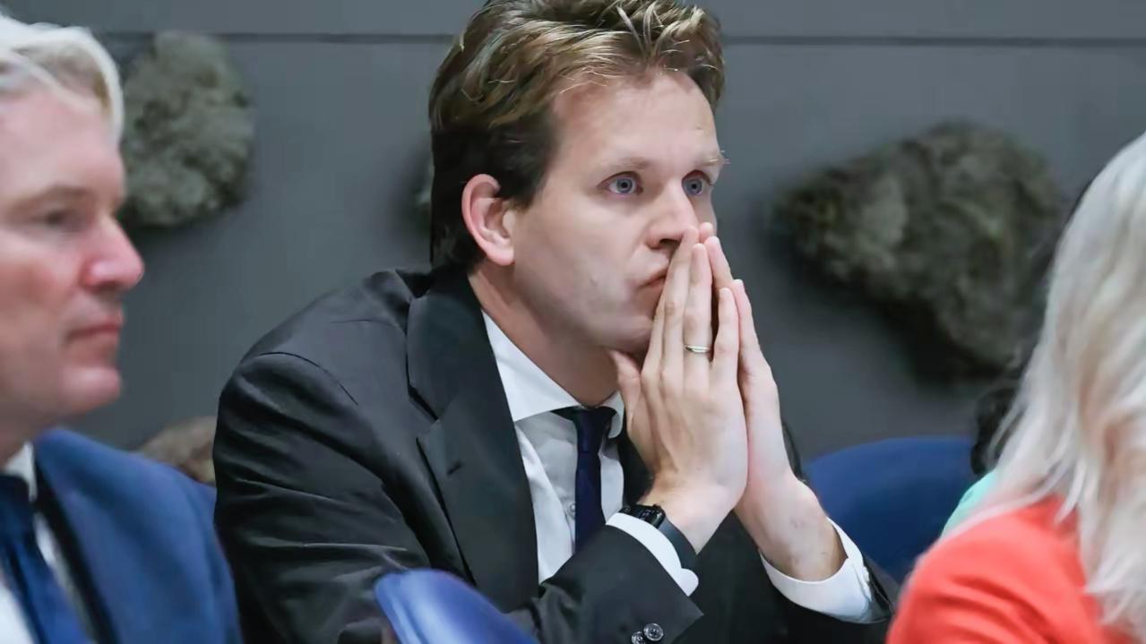 就在刚刚
中方终于出手了
12月17日，中方正式发布最终裁定：从即日起，对原产于