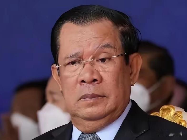 全球的国家都在观望！

柬埔寨和泰国继续打下去。

洪森父子结局要不下台要不被斩