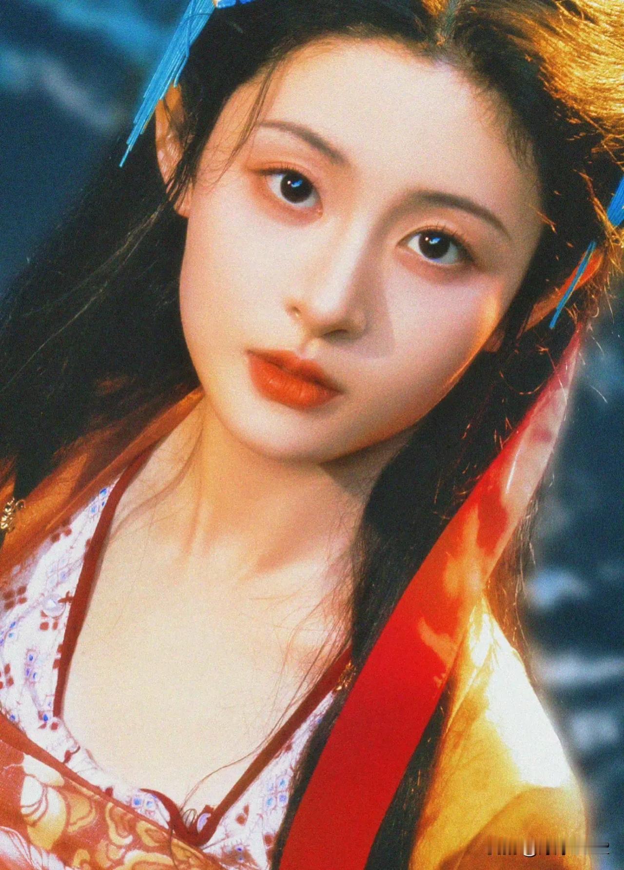 于正夸人是真可怕啊
他说赵晴是“天皇巨星”的命 
像林青霞、张曼玉和王祖贤[捂脸