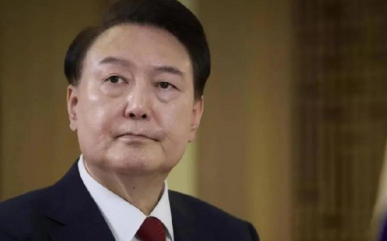 他曾亲手将朴槿惠和李明博送进监狱，不知道他当初是否想过，有一天，会不会有人也将他
