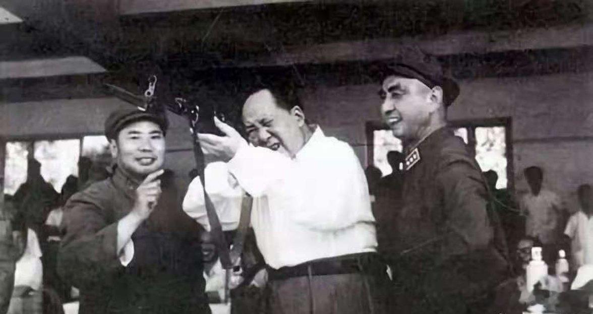 教员说过，美帝国主义者很傲慢，凡是可以不讲理的地方就一定不讲理，要是讲一点理的话