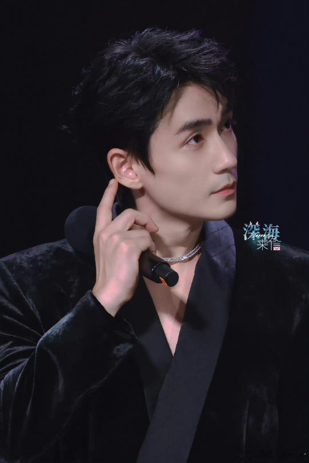 都是85生顶流，为何朱一龙手握金鸡影帝，井柏然却只剩时尚与人设？ 