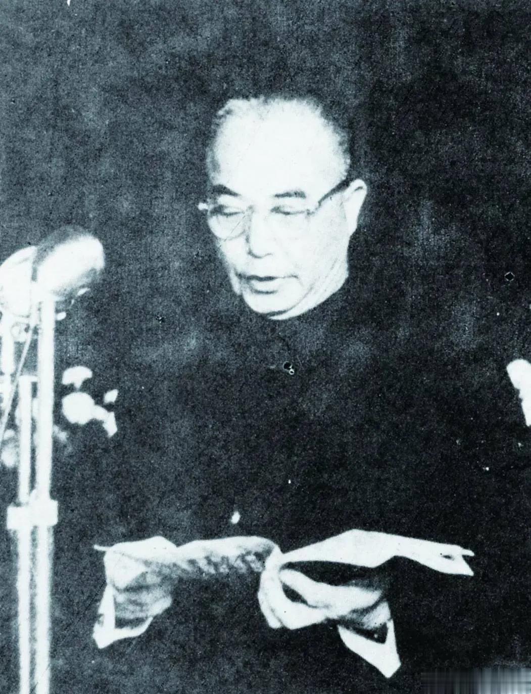 #历史上的福建# 陈绍宽是福州人，见证了整个民国海军的建设与发展，他任司令多年，