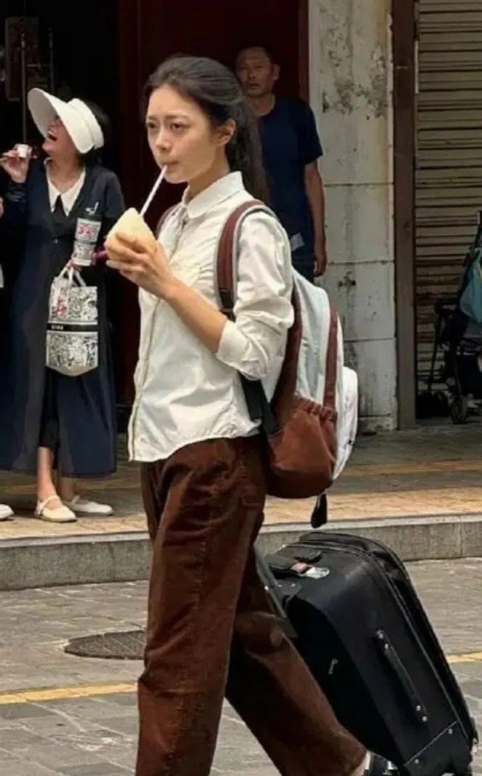 赵今麦咋土气这么重啊？ ​​​