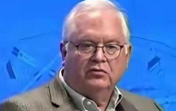 美国专家紧急警告！一旦与中国开战，战火绝不会只燃在“东方”！资深分析师约翰·卡尔