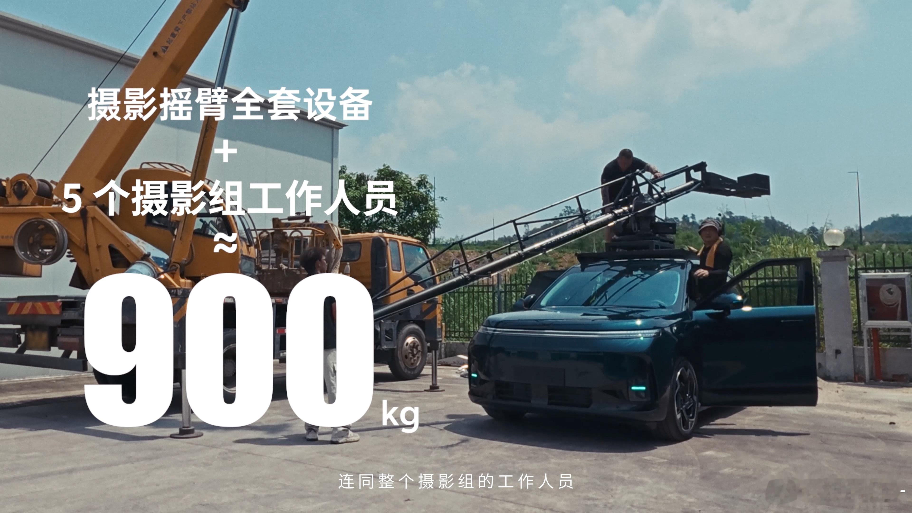 尹正爆改小鹏G9L拍飙车戏 尹正拿小鹏G9L改高速移动摄影车这事，其实是一场很直