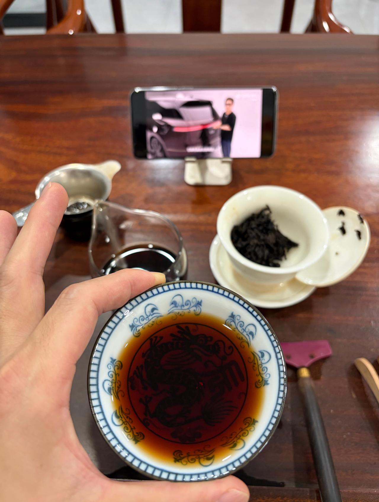 早晨，近几日广州天气闷热闷热🥵茶生活  ​​​