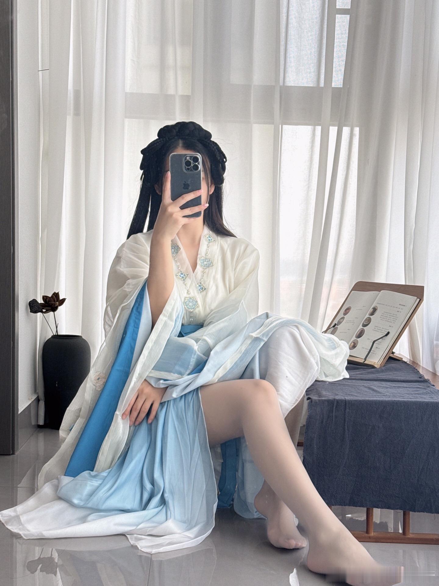 汉服丝袜，可爱甜美～ 