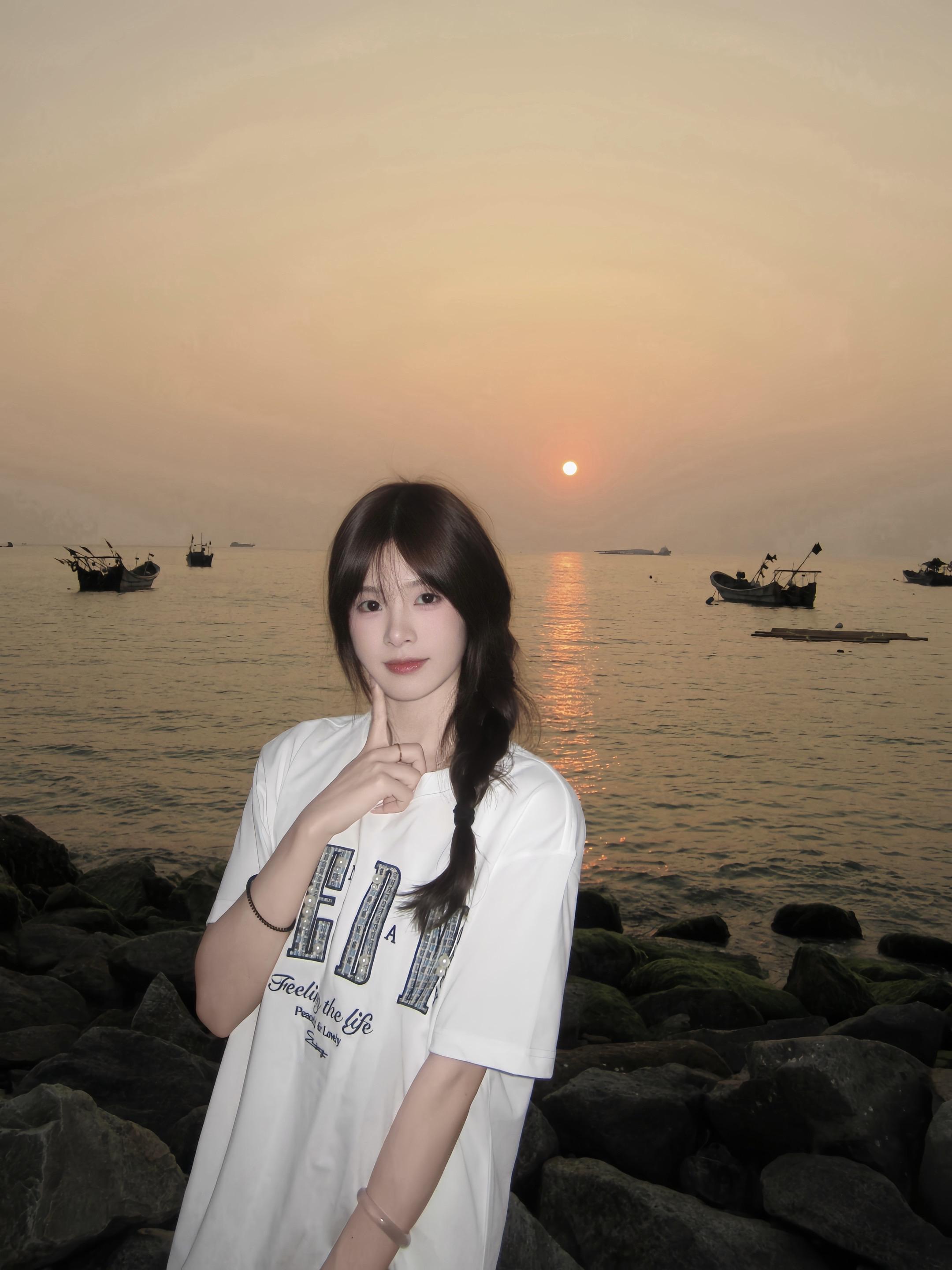 海边日落🌄。