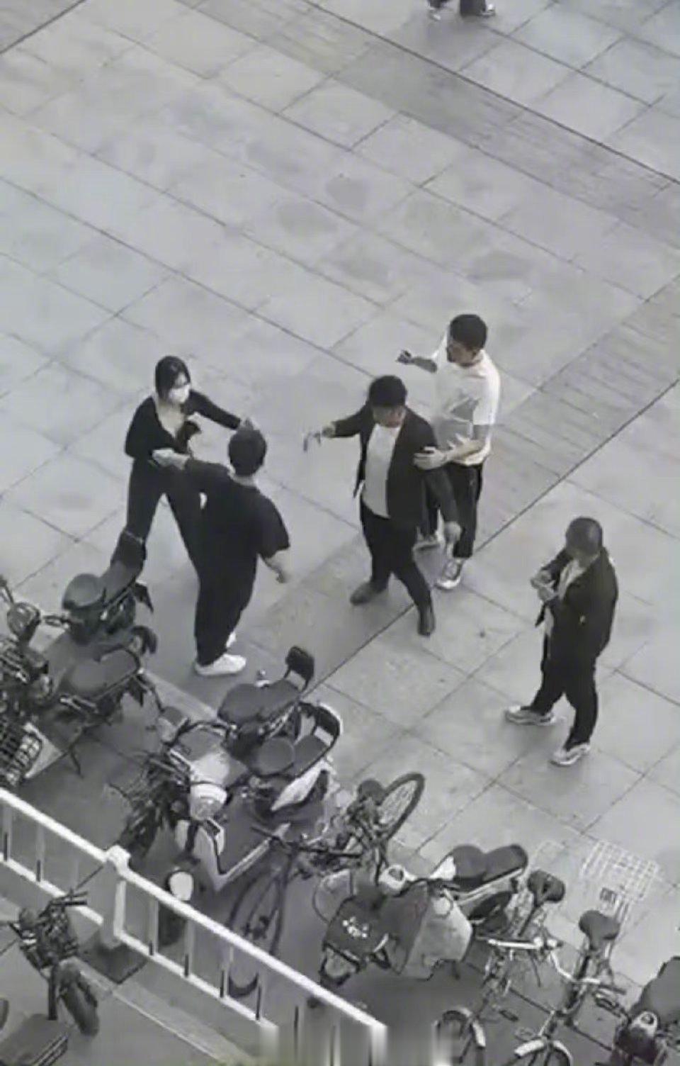 老胡问情报人员：中国人现在最关注的是不是巴以冲突？是不是没人关心乌克兰了？情报人