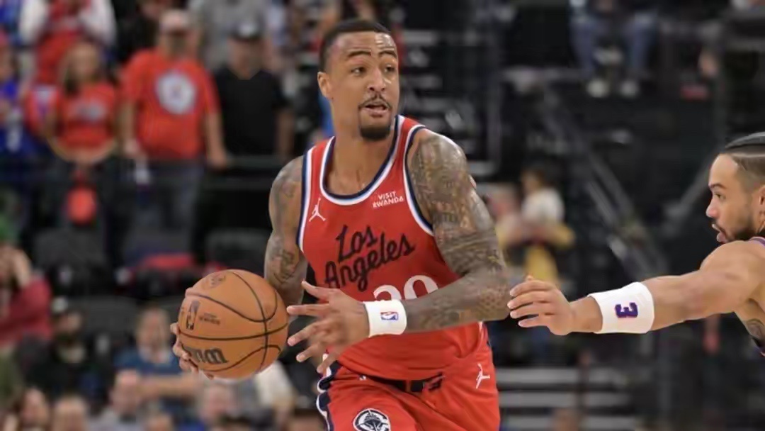 徐昕暂不参加NBA夏季联赛不参加NBA夏季联赛，徐昕将精力聚焦于中国男篮世预赛。