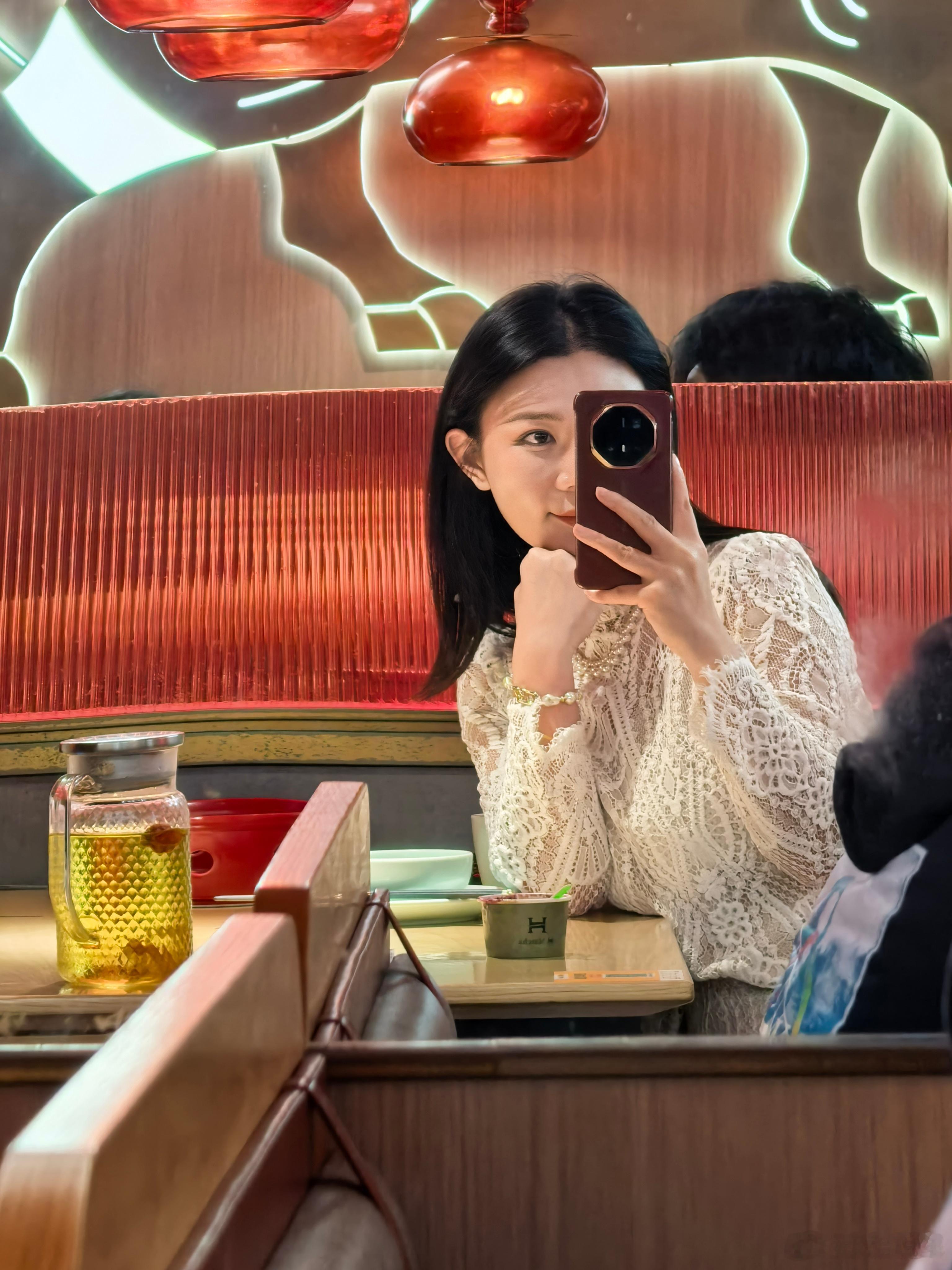 忙一天啦，来顿江西小炒解解馋😍你们帮我看看我发出来的图片会动吗？因为我拍的明明