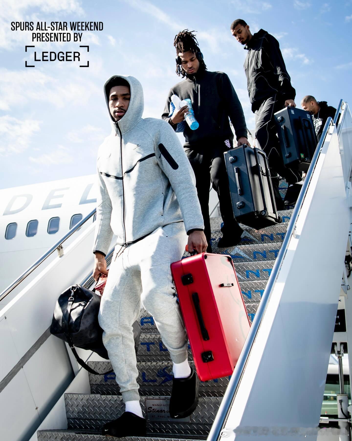 ⭐️⭐️⭐️⭐️ 