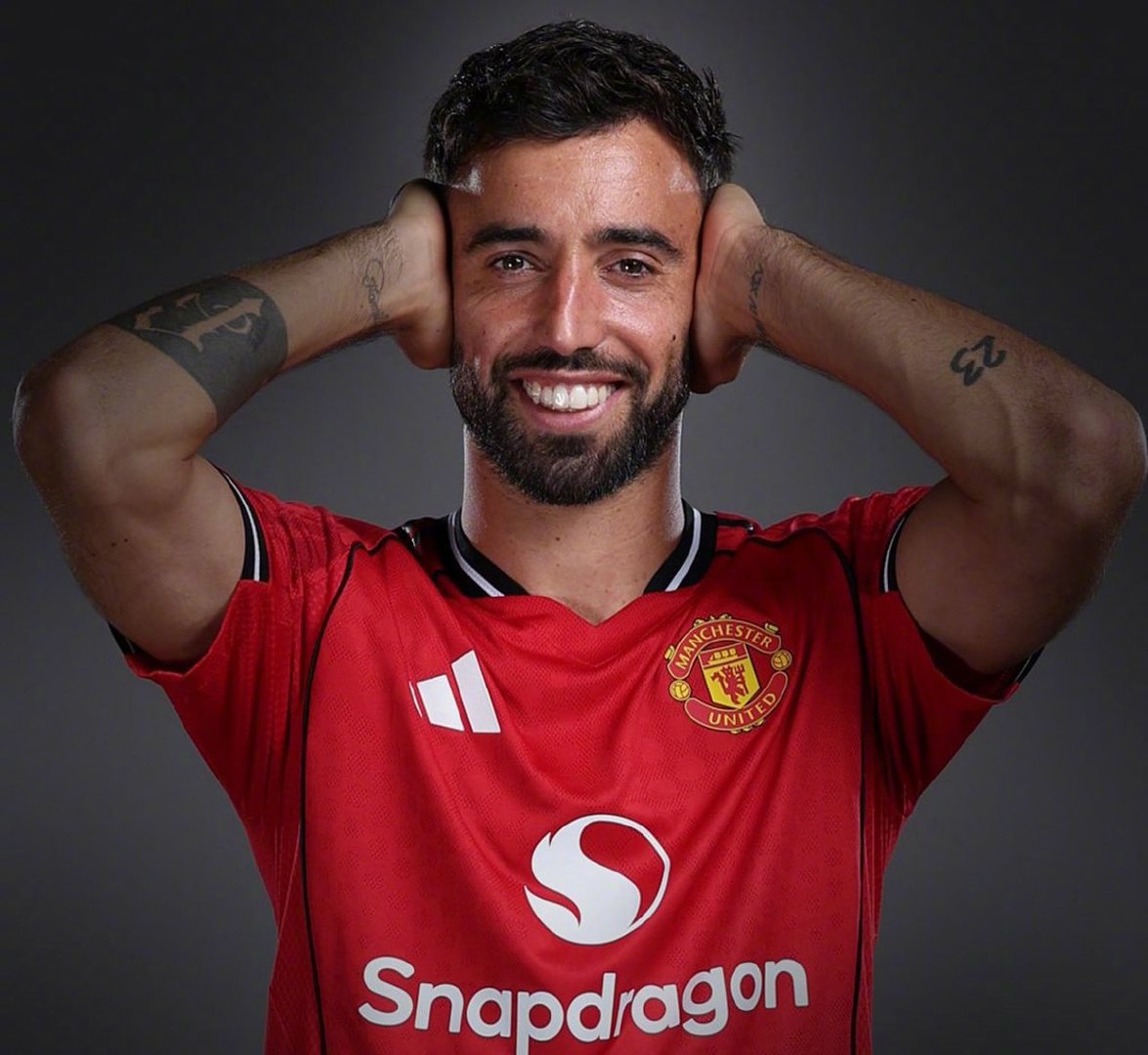 📢 突发新闻：布鲁诺·费尔南德斯当选英超三月最佳球员！曼联 布鲁诺·费尔南德斯