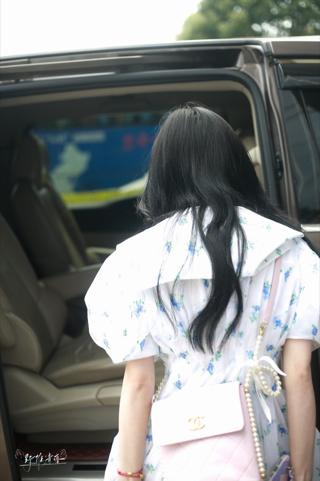 jjy鞠婧祎阿黛 jjy鞠婧祎苏绿夏 “你是被光偏爱的，你的名字燃起我永恒的春季