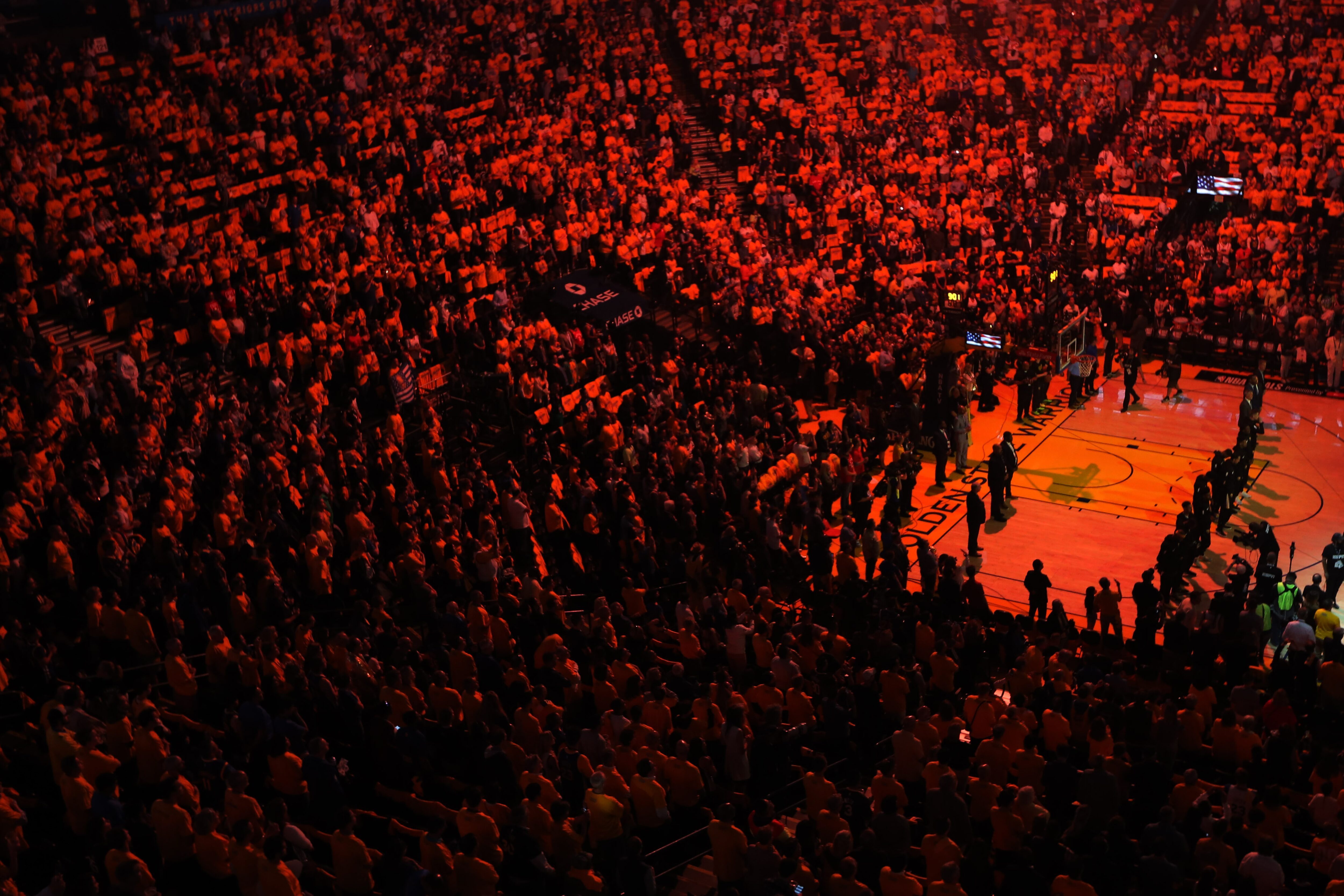 一场双输的比赛，皆大欢悲，勇士要掉西部第九了勇士vs爵士