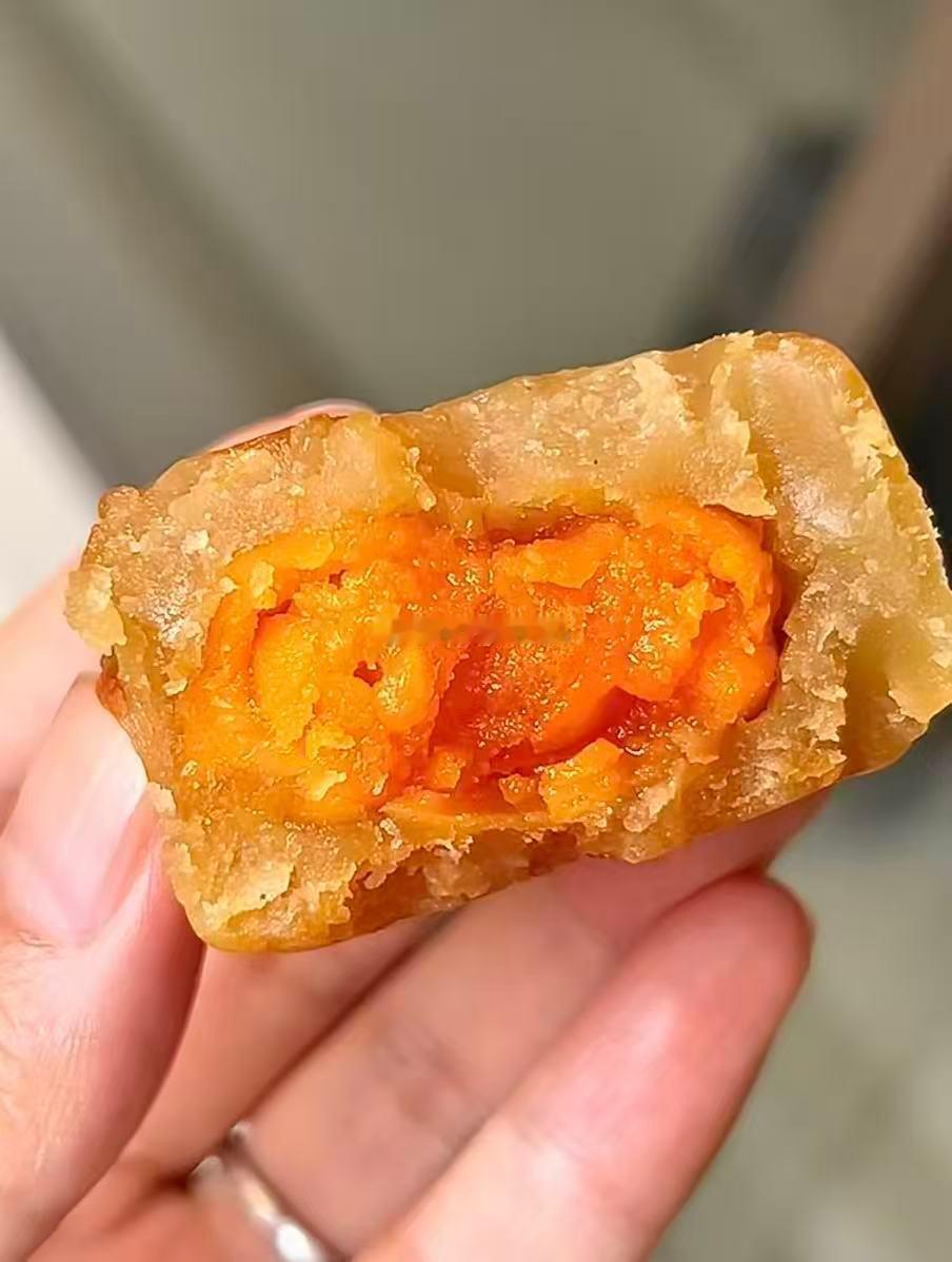 今年月饼得到南北一致认证了今年月饼拿到南北一致认证！甜咸口味双向妥协，南北方朋友