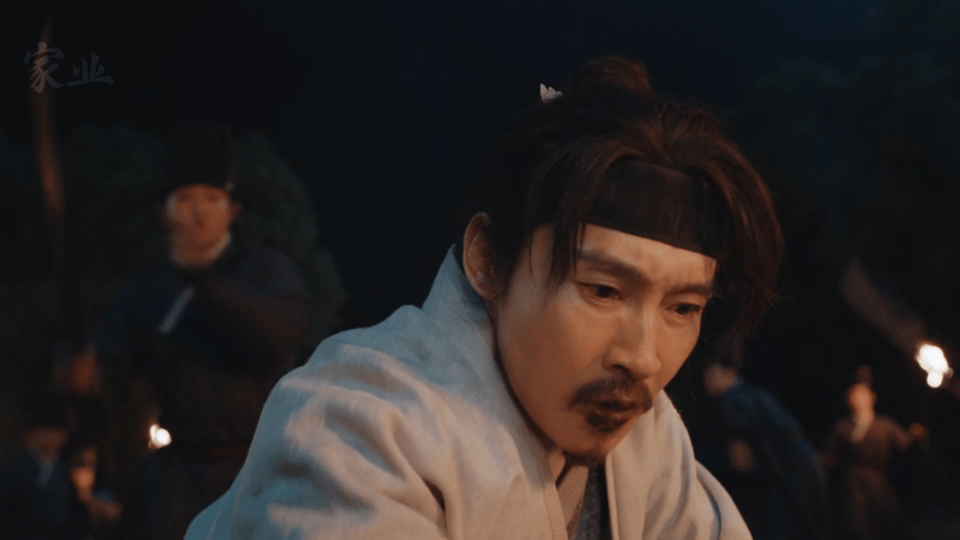 家业求看广告复活骆文松 看到他被烧死的那一幕，我整个人都愣住了。他不是什么大奸大