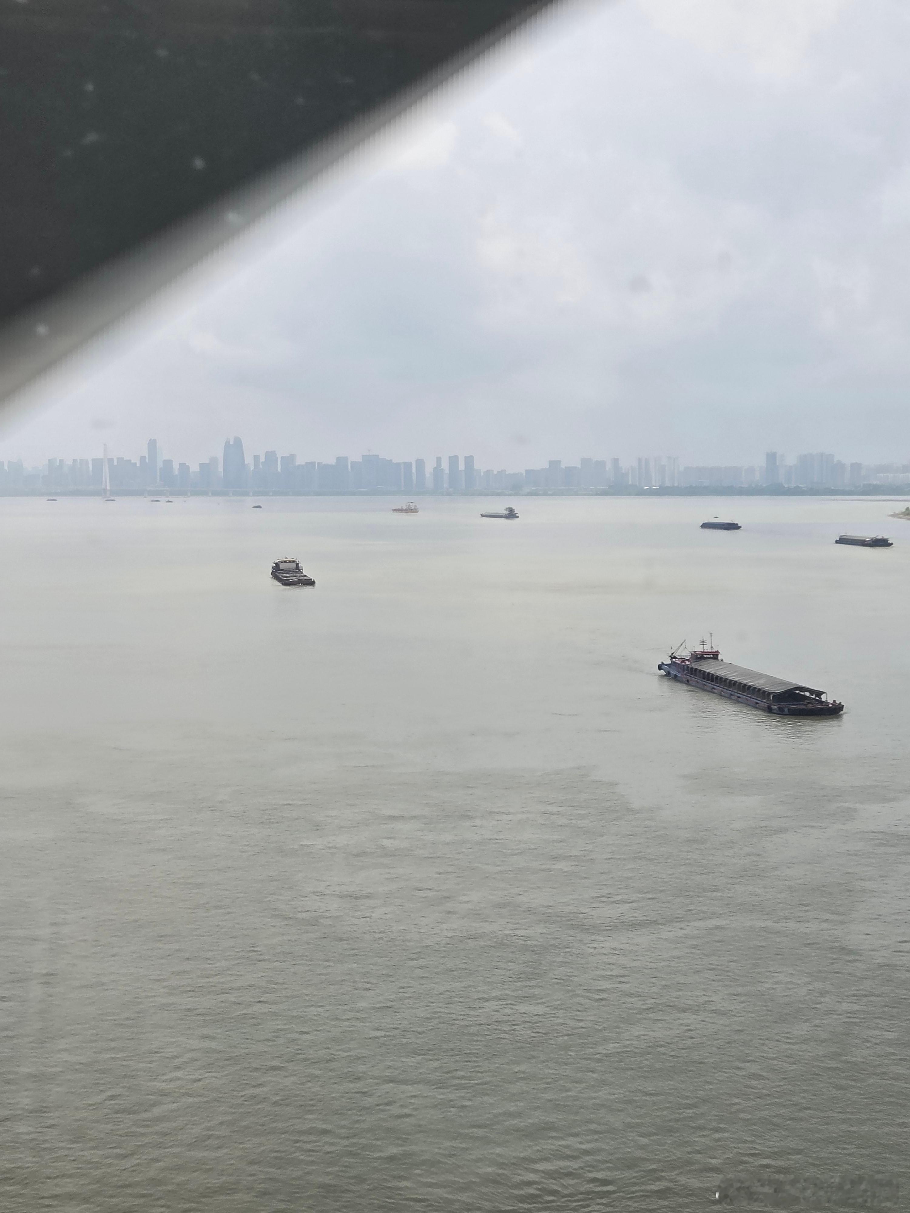长江黄河。 