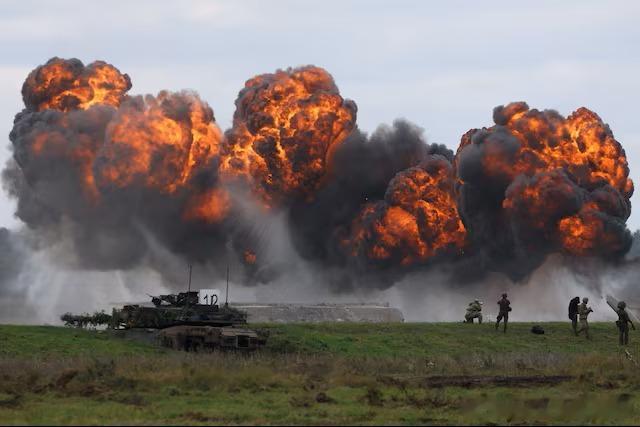 川普的清醒现实主义正在拯救北约，也在拯救欧洲华盛顿时间12月4日，五角大楼向欧洲