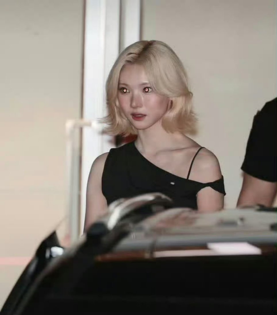 啊啊啊这竟然是你宇𡟵𡟵的对比图和嘿图 咱找不到愁图就别找了行吗 ​​​