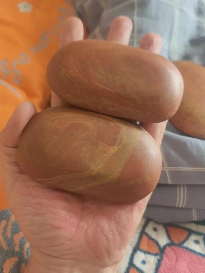 定制砭石。真正的泗水老料。能量十足，共振感超强！