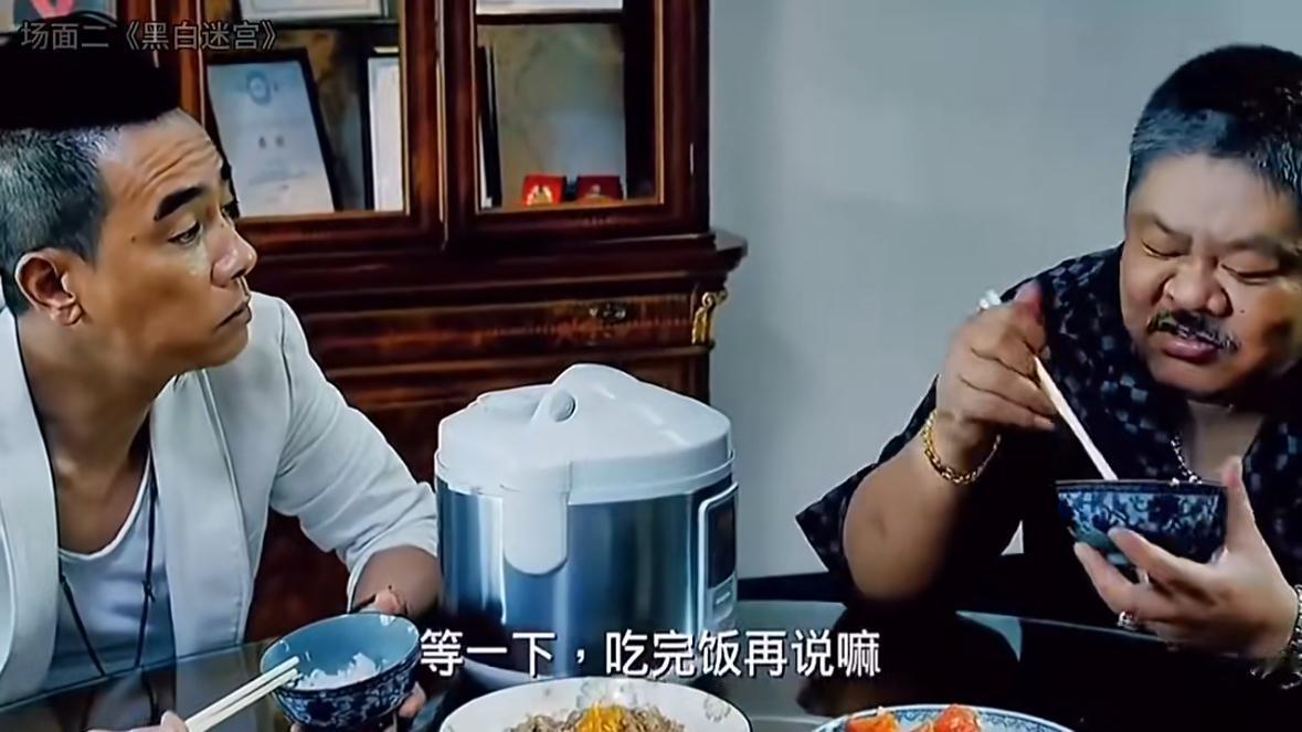 我认为现在很多人关系变淡的主要原因～还是因为钱！！
你跟比你有钱的人深接触，人家