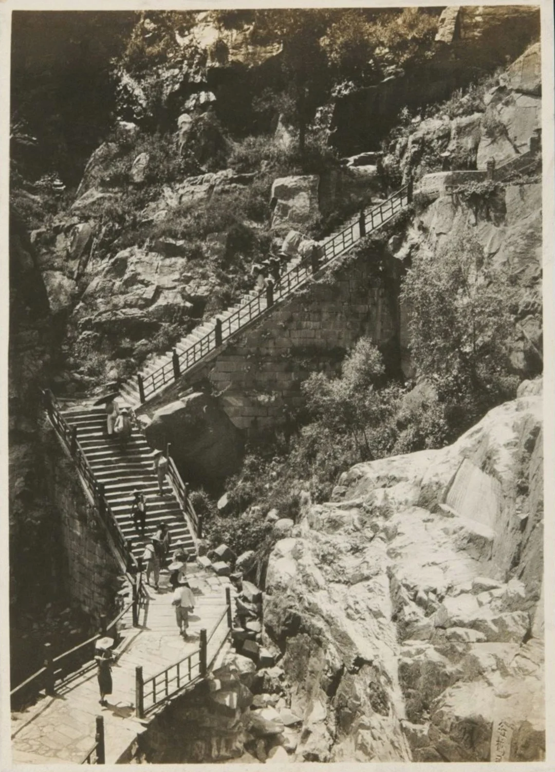 日人记录1931年泰山老照片 东岳绝美风光