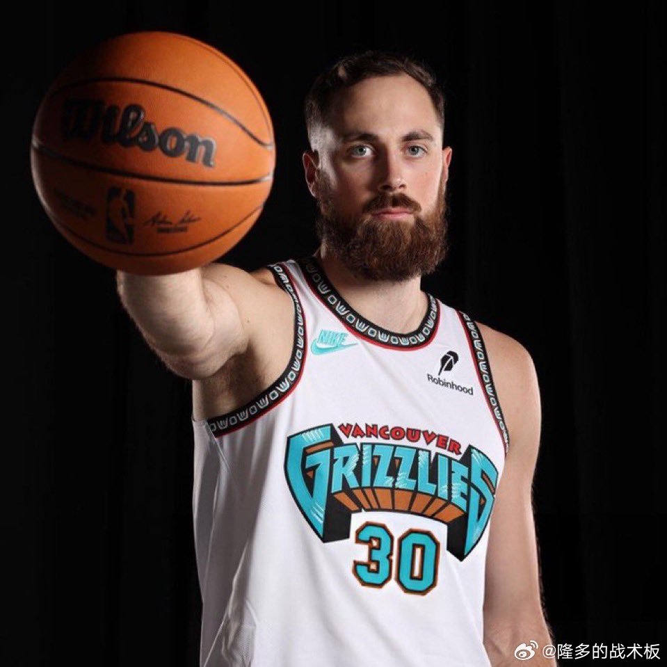 Shams：灰熊将胡夫交易至步行者，得到一个次轮签，以及一个次轮互换权！ ​​​