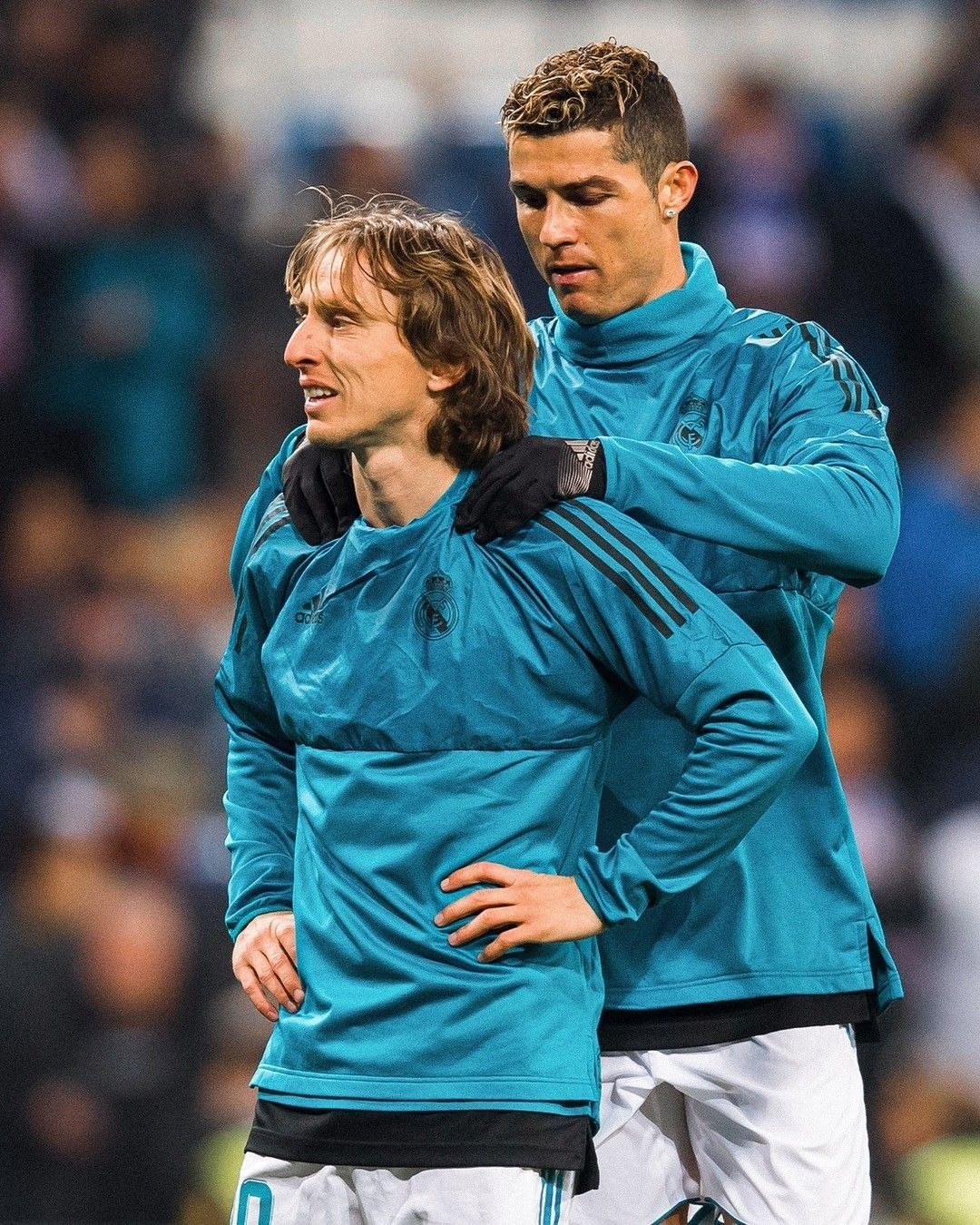 莫德里奇：“C罗还是梅西？我觉得和C罗更亲近，因为我和他一起踢过球，他是我的队友