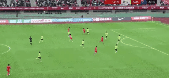 中国男足再传喜讯，u19国足1-0力克澳大利亚。
这两天中国男足各级国字号队伍捷