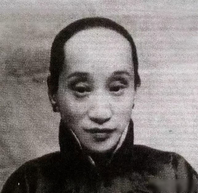 鲁迅的新婚夜，泪水模糊了他的眼睛，从此这段婚姻成了他生命中的一个禁区，朱安默默承
