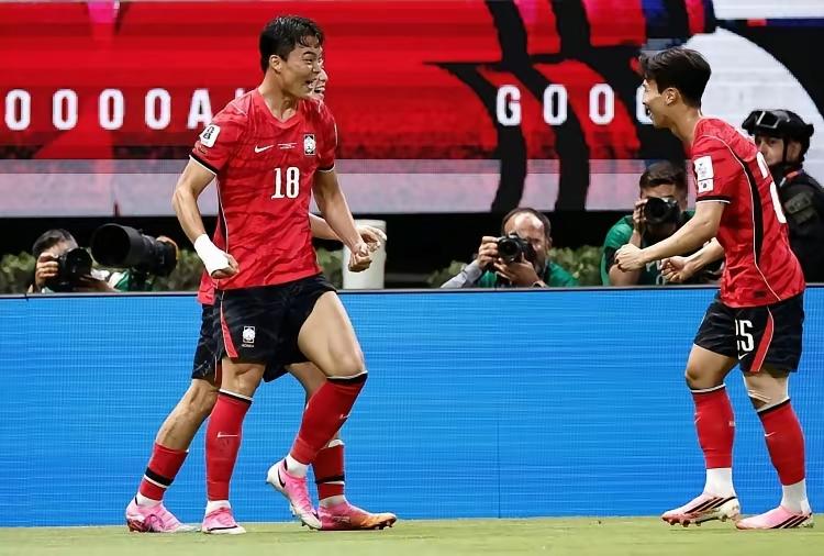 韩国2-1捷克，作为中国球迷，最想知道的是同为亚洲球队，中国男足比韩国男足差在哪