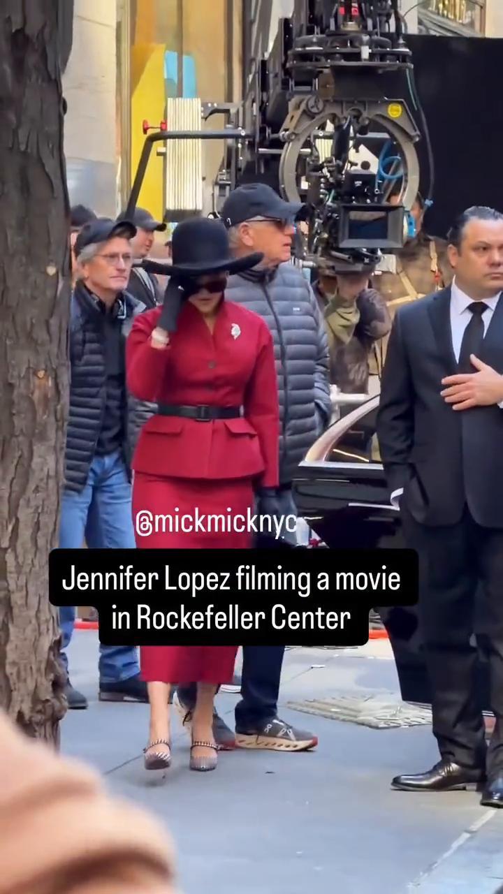 Jenfer Lope filing ov in Rockefeller Cen