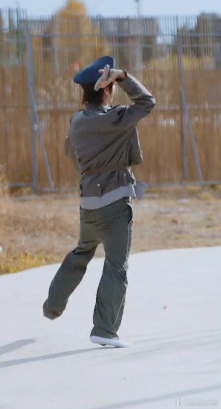 快乐老友记短剧真的上线了快乐老友记 厚米团短剧《爷爷今年十八岁》登陆芒果TV大芒