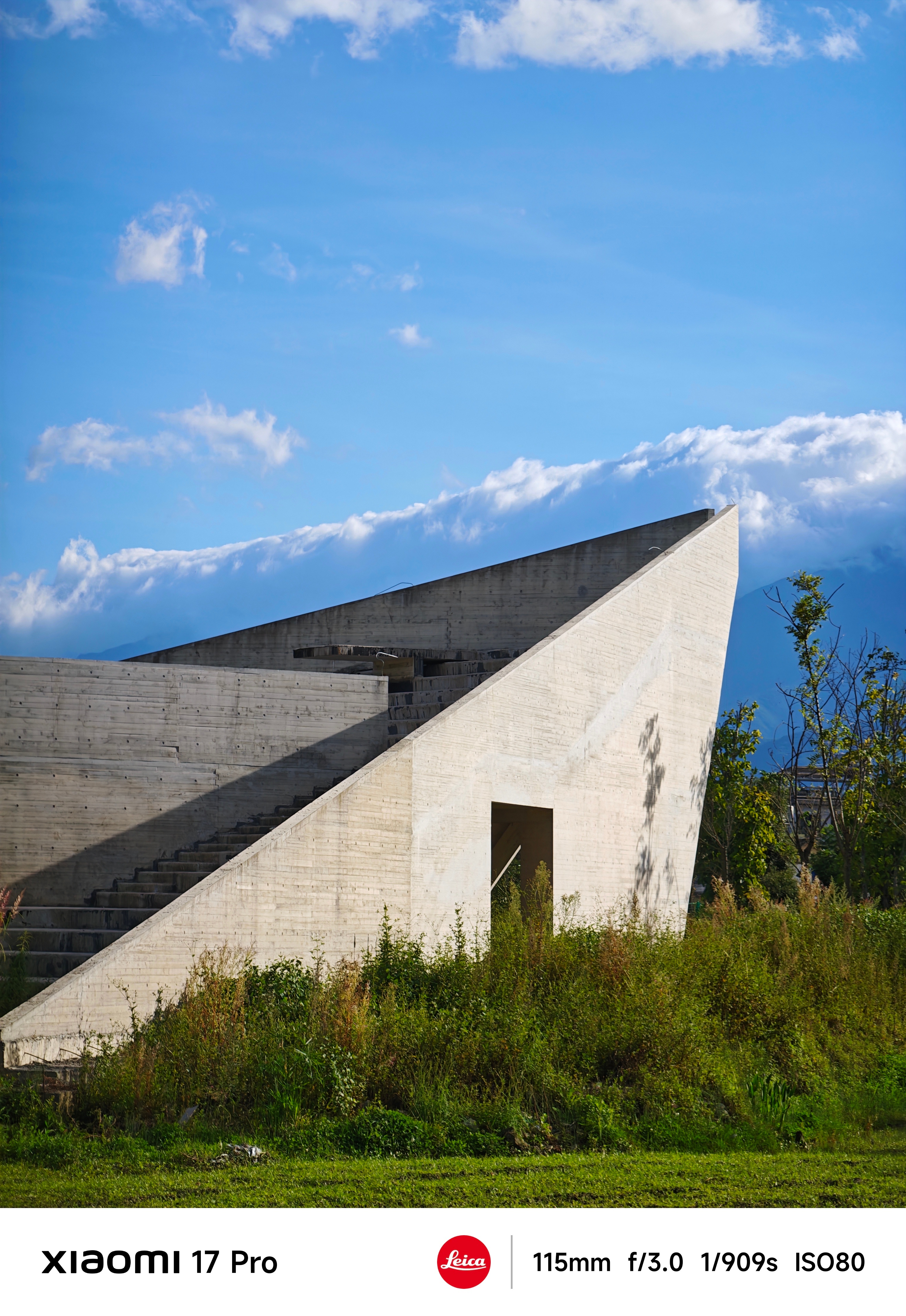 同事小米17 Pro拍摄的云南美景，不仅有着好看的风景、动物，而且还见到了少数民