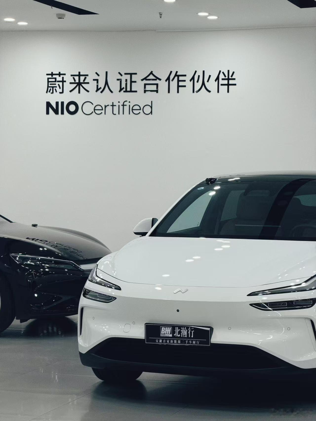 去年我卖给阿力老师一台萤火虫，他收购我价格9.9万，最后卖了10万块。这还得从合