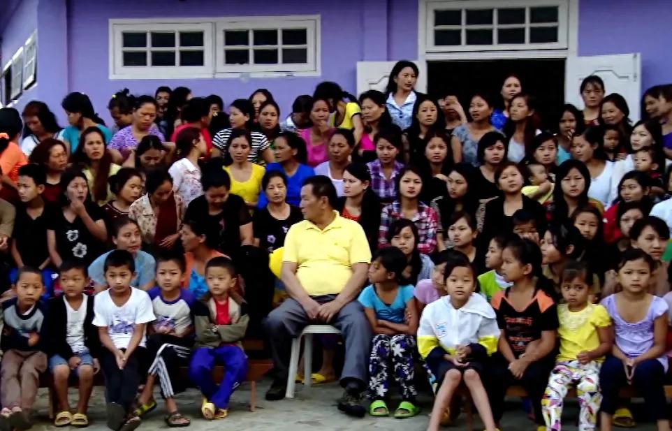 2021年，锡安纳•查那离世后，留下了39名合法妻子，但他对自己的这一成绩并不满