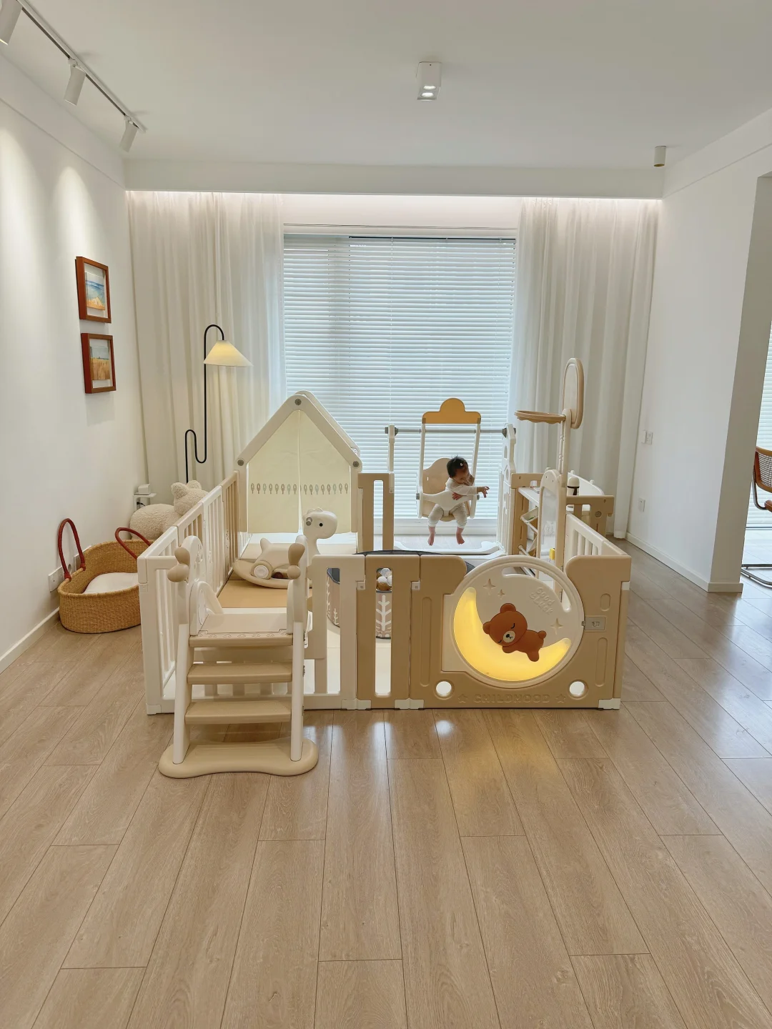 有二胎后的客厅｜变身热闹又治愈的小天地