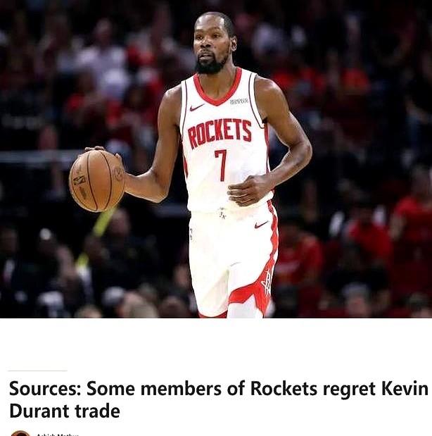 输了球，更衣室里死一样地安静。
有人开始小声嘀咕了，说出来都好笑，居然有人开始想