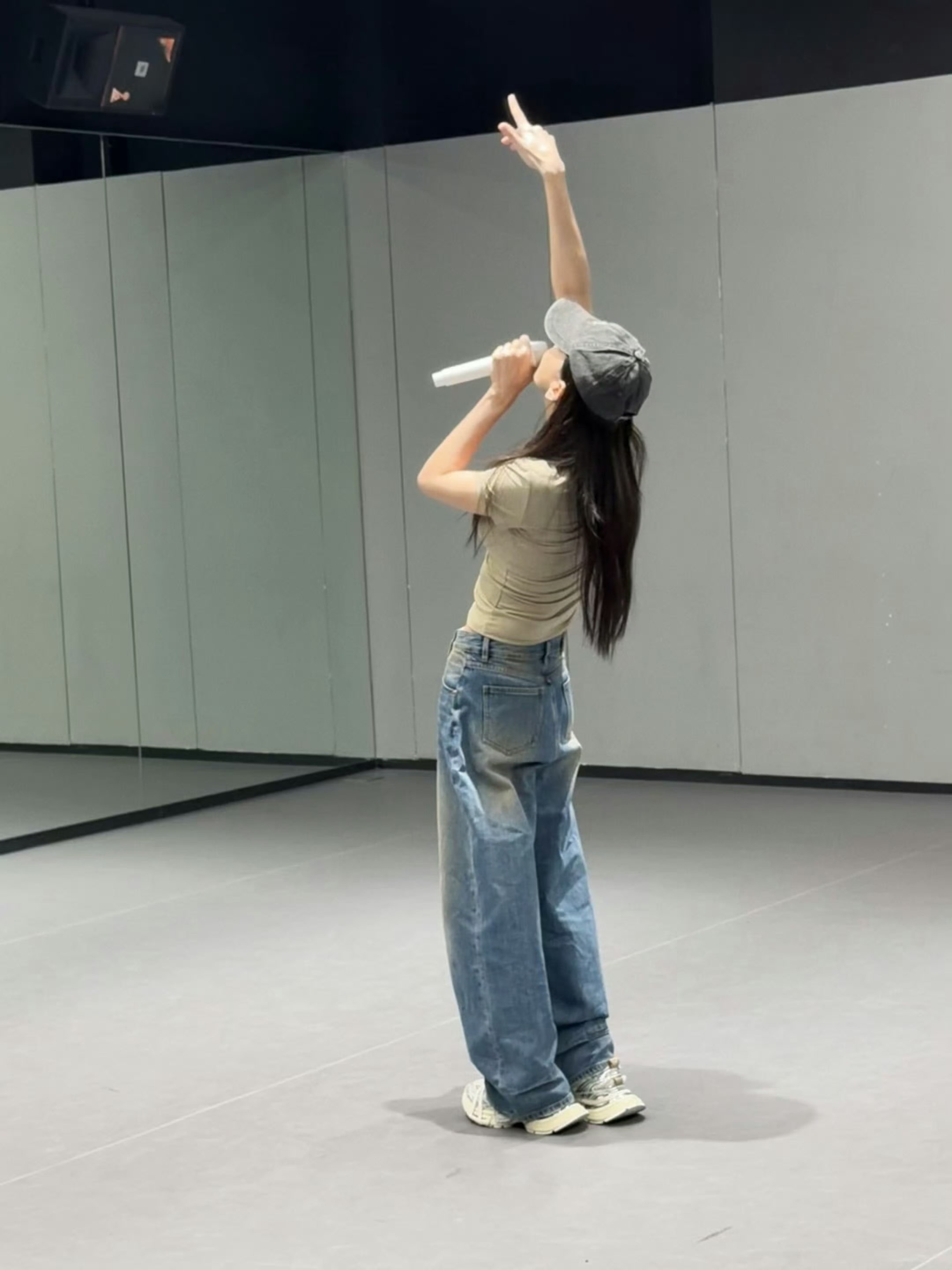 于文文  yww于文文边界世界巡回演唱会 yww全球首张粉丝原创应援曲专辑属于于