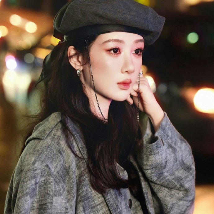 杨紫玉兰花开君再来 💜杨紫董竹君 “在遥远的追梦途中 你成为了我的光” "𝓘