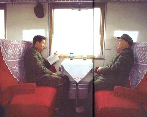 这两人是谁？
